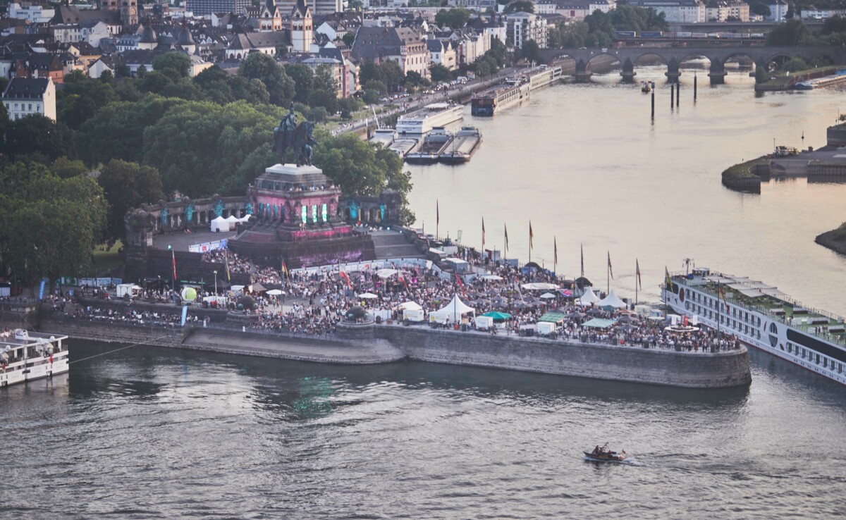 220617_KO_Touristik_Electronic_Wine_v001_GT_8Z5A0273.jpg © Picture Colada GmbH Weitblick auf das Deutsche Eck bei Electronic Wine © Picture Colada GmbH