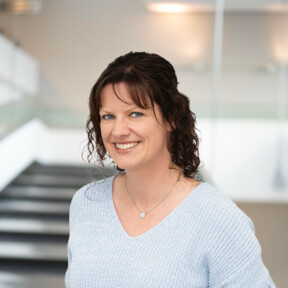 Verena Mettler, Projektmanagement, Ausbilderin, DTV- Klassifizierung, Ansprechpartnerin für FeWos © Koblenz-Touristik GmbH, Désirée von Canal Verena Mettler, Projektmanagement, Ausbilderin, DTV- Klassifizierung, Ansprechpartnerin für FeWos © Koblenz-Touristik GmbH, Désirée von Canal