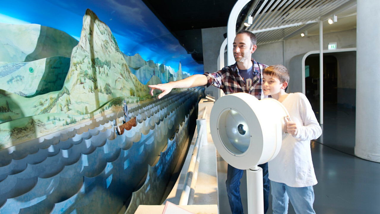 Vater Sohn Romanticum Koblenz © Koblenz-Touristik GmbH Vater mit Kind sind zusammen im Romanticum Koblenz © Koblenz-Touristik GmbH