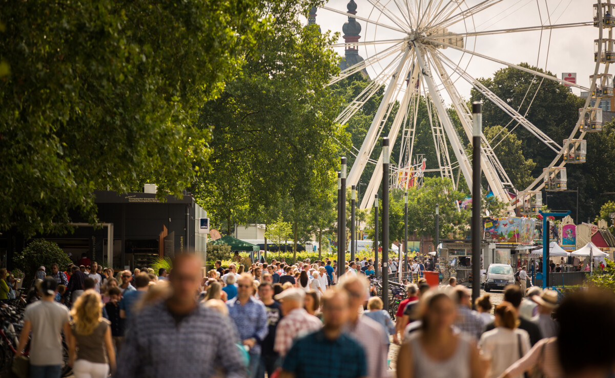 Rummelplatz beim Koblenzer Sommerfest © Koblenz-Touristik, Herny Tornow Rummelplatz beim Koblenzer Sommerfest © Koblenz-Touristik, Herny Tornow
