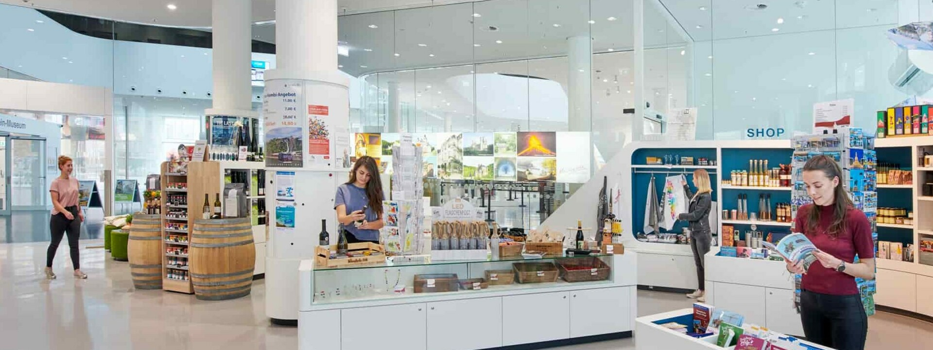 Tourist-Information in Forum Confluentes © Koblenz-Touristik, Gauls, Die Fotografen Tourist-Information in Forum Confluentes © Koblenz-Touristik, Gauls, Die Fotografen