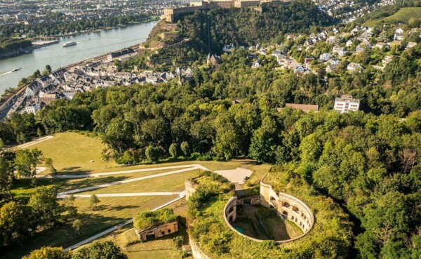 Luftaufnahme Fort Asterstein und Festung Ehrenbreitstein © Luftaufnahme Fort Asterstein und Festung Ehrenbreitstein ©