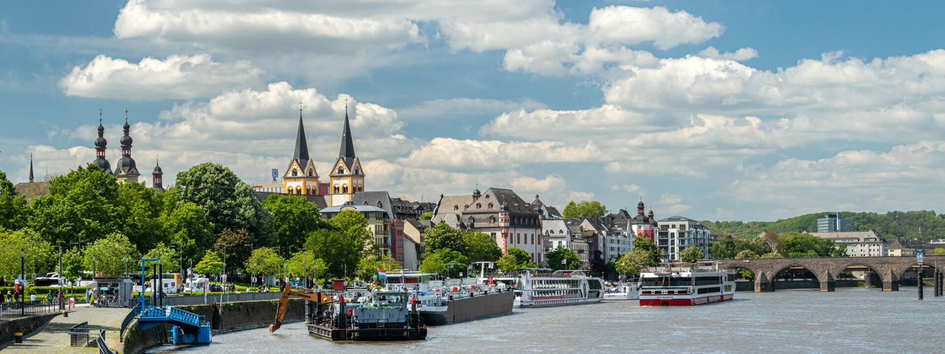 Hafen für Hotelschiffe am Moselufer in Koblenz © Koblenz-Touristik GmbH, Dominik Ketz Hafen für Hotelschiffe am Moselufer in Koblenz © Koblenz-Touristik GmbH, Dominik Ketz