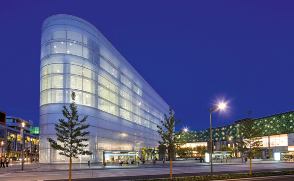 Kampage_2021_Bildmotive-einzeln_1920x1080px_07.2021_01o.jpg © Nachtaufnahme Forum Confluentes Koblenz ©